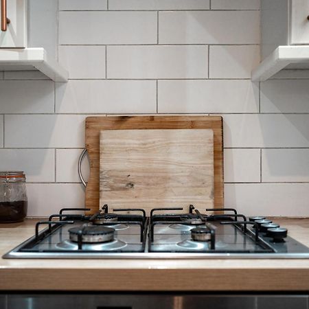 3 Bedroom Central Apartment In Belfast City Centre Екстер'єр фото