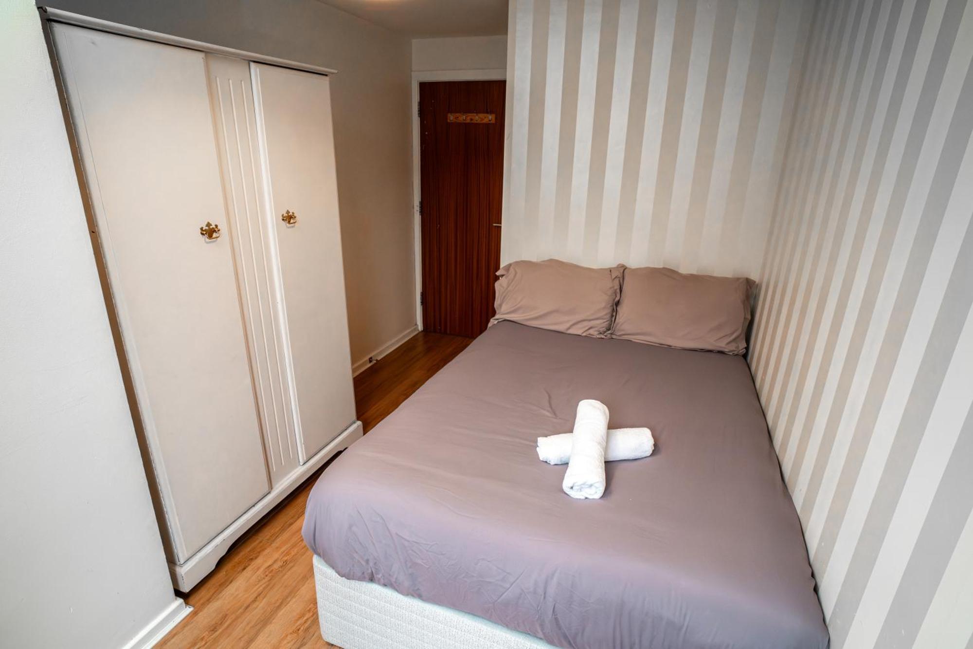 3 Bedroom Central Apartment In Belfast City Centre Екстер'єр фото