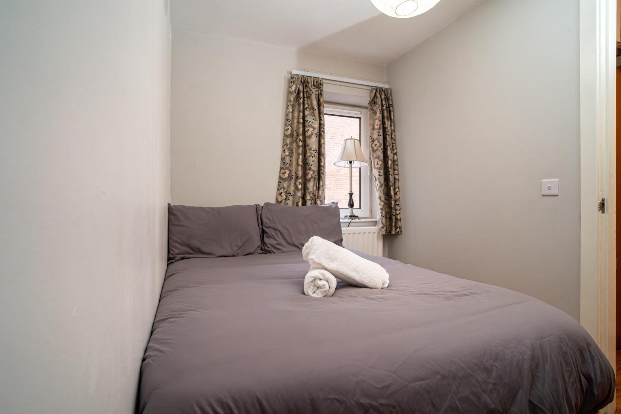 3 Bedroom Central Apartment In Belfast City Centre Екстер'єр фото